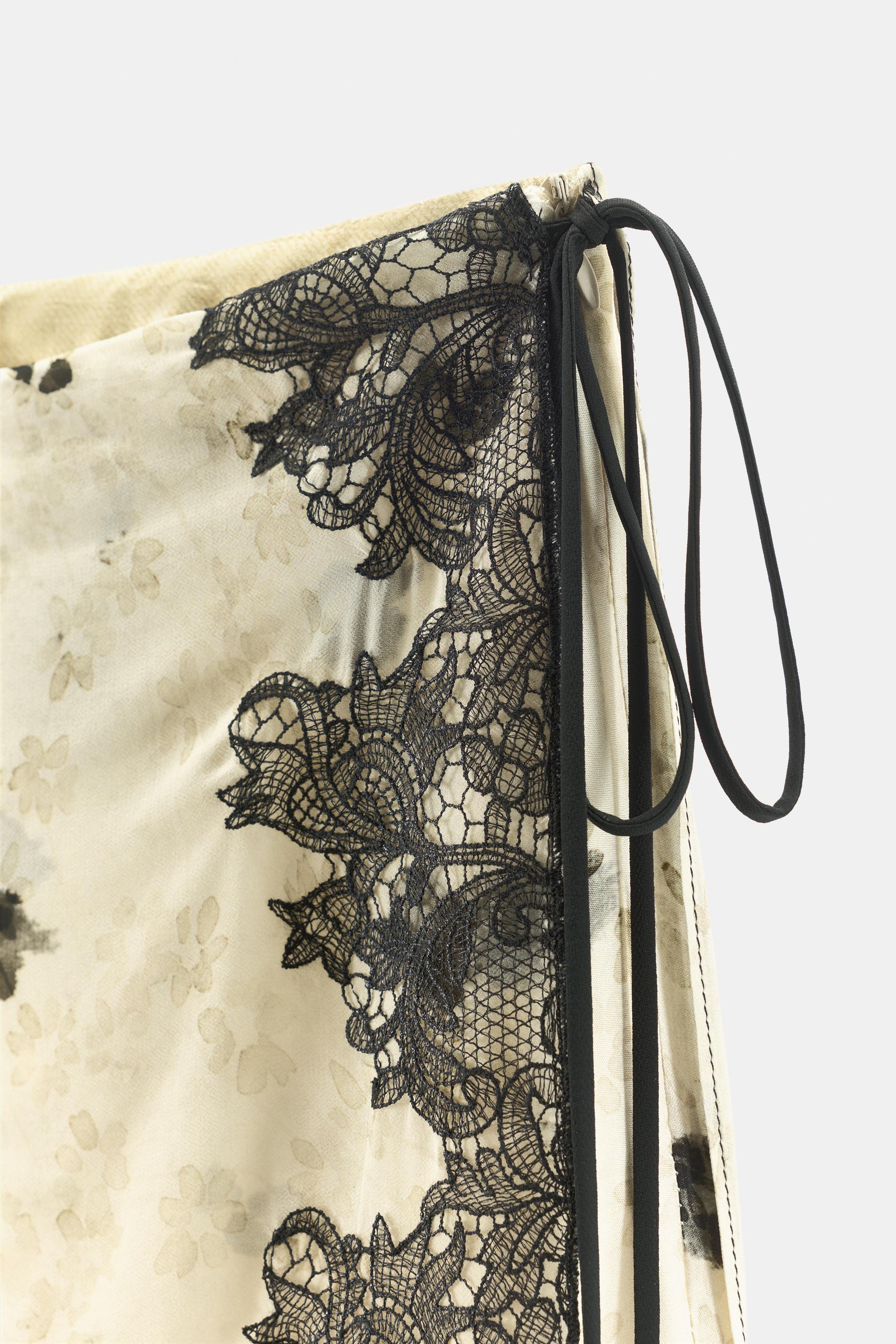JUPE-PANTALON IMPRIMÉE DENTELLE